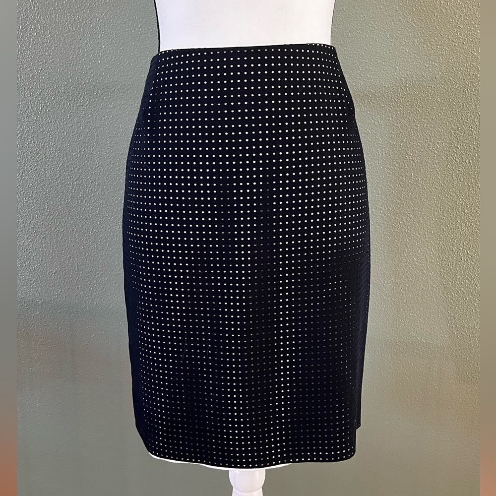Akris Punto Laser Cut Pencil Skirt